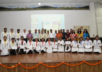 एसजीआरआर मेडिकल काॅलेज में विशेषज्ञों ने ड्रग रिएक्शन कारण और बचाव पर किया जागरूक