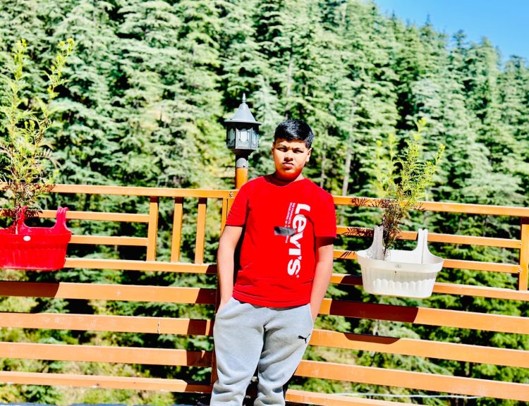 बागेश्वर के पिस्टल शूटर कल्पेश उपाध्याय 350 अंक लेकर नेशनल पिस्टल चैम्पियनशिप के लिए चुने गये। उत्तराखण्ड का नाम किया रोशन