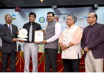 श्री गुरु राम राय विश्वविद्यालय देहरादून के प्रोफेसर राजेश रयाल टीचर ऑफ द ईयर-2023 अवार्ड से सम्मानित।