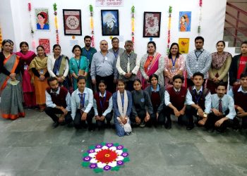 श्री गुरु राम राय विश्वविद्यालय में कला प्रदर्शनी का आयोजन मानविकी एवं सामाजिक विज्ञान संकाय की डीन प्रोफ़ेसर डॉ गीता रावत की पुस्तक का विमोचन