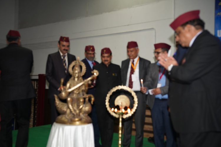 श्री गुरु राम राय मेडिकल काॅलेज में आधुनिक सर्जरी तकनीकों पर हुआ मंथन