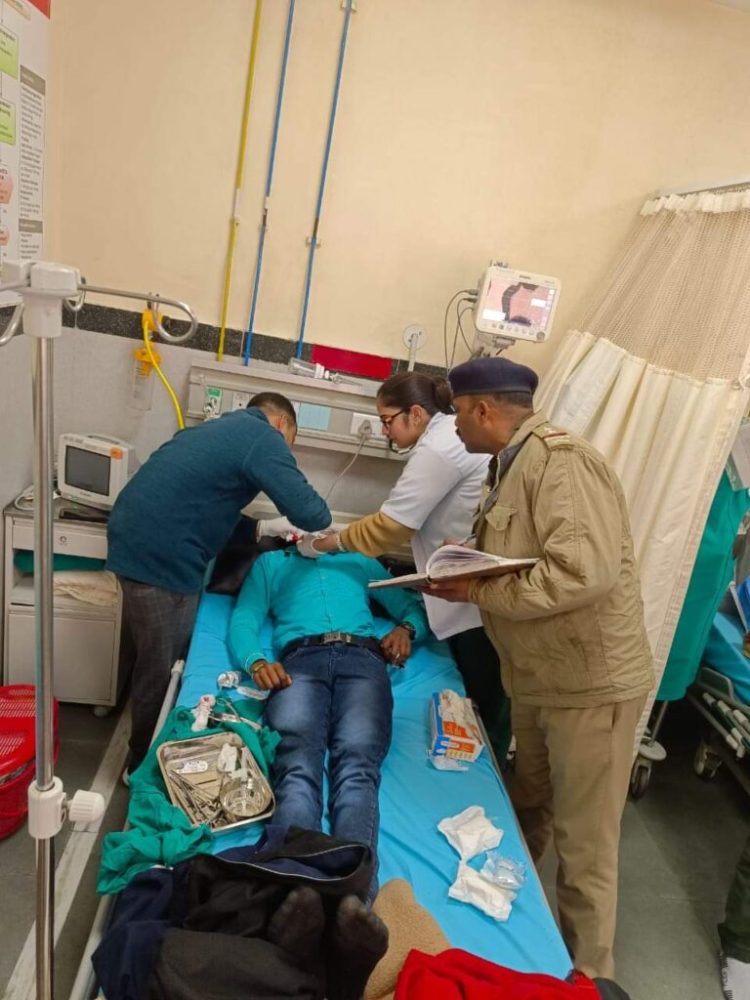 बिग ब्रेकिंग: दो बसों में हुई जबदस्त टक्कर,22 लोग घायल