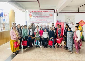 श्री महंत इन्दिरेश अस्पताल में काॅकलियर इम्प्लांट सर्जरी के लिए बच्चों व बड़ों ने लिया परामर्श