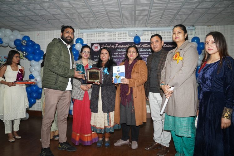 कुलदीप सिंह मिस्टर फेयरवैल व देवांशी रावत मिस फेयरवैल चुने गए