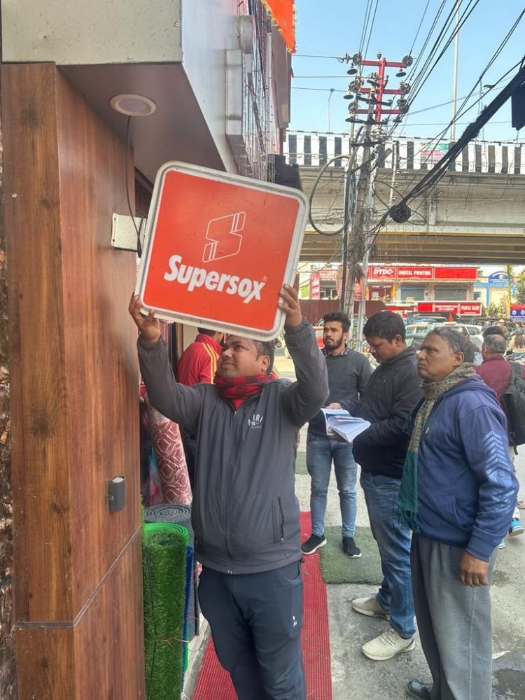 एक्शन : अतिक्रमण पर डीएम सख्त, जोरों से हटाए जा रहे है अतिक्रमण