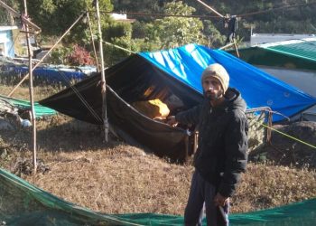 गजब : भू माफियाओं से अपनी जमीन बचाने मे सेवानिवृत्त दरोगा को पड़े लाले। पुलिस प्रशासन का भूमाफियाओं को खुला संरक्षण