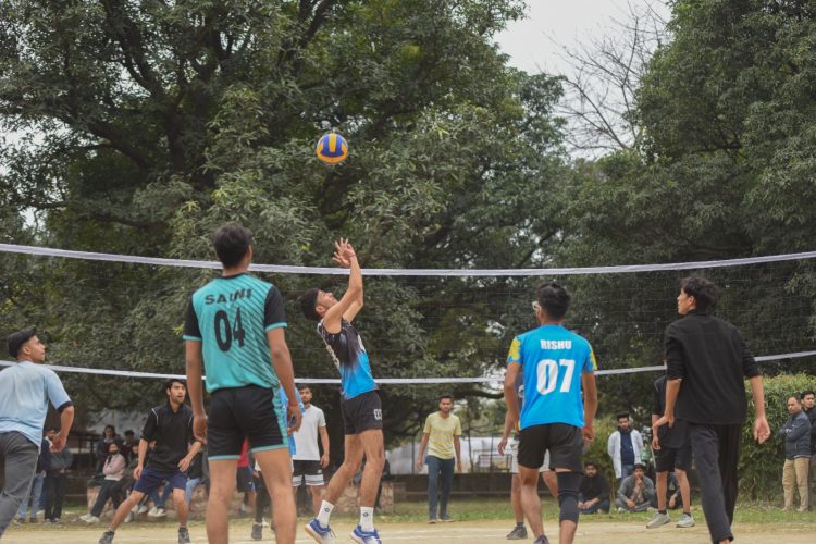 एसजीआरआरयू क्रिकेट में फार्मेसी ने एग्रीकल्चरल साइंसेज़ को किया पराजित