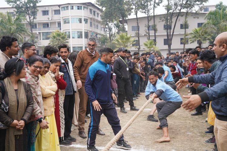 एसजीआरआरयू क्रिकेट फाइनल में मेडिकल व नर्सिंग की टीमें चमकीं