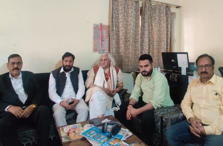 क्षेत्रीय पार्टियों का बना अलायंस टिहरी से बॉबी पवार को एलाइंस का समर्थन