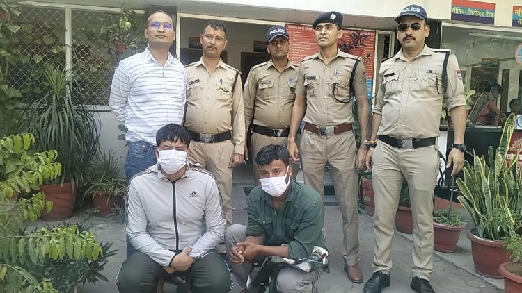 IPL टीम बनाने को लेकर हुआ विवाद,अपने ही दोस्त पर तमंचे से झोंक दिया फायर,दो गिरफ्तार