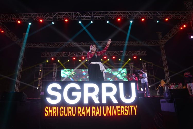 एसजीआरआयू-जैनिथ 2024 में हेमा नेगी और शुगर बैंड में मचाई धूम