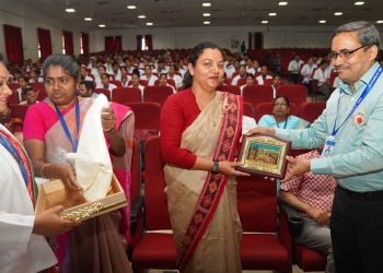 एसजीआरआर नर्सिंग काॅलेज में अन्तर्राष्ट्रीय नर्सेज सप्ताह का रंगारंग आयोजन