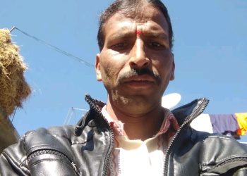 दुखद हादसा : अनियंत्रित होकर वाहन दुर्घटनाग्रस्त, एक की मौत तीन गंभीर रूप से घायल