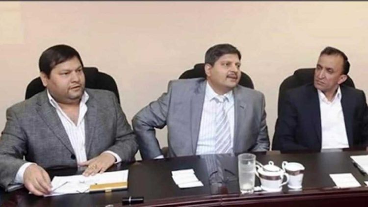 बड़ी खबर : गुप्ता बंधुओ की गिरफ्तारी के बाद अब हरकत में दक्षिण अफ्रीका की एजेंसियां