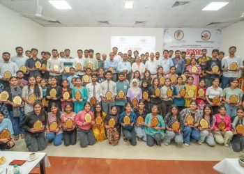 100 से अधिक छात्र-छात्राओं को किया गया सम्मानित,सम्मान पाकर खिले चेहरे, गर्व से अनुभव किए सांझा