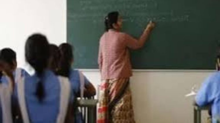 राज्य में इतने शिक्षकों की सेवाएं समाप्त। अब अन्य शिक्षकों के प्रमाण पत्रों की भी होगी जांच
