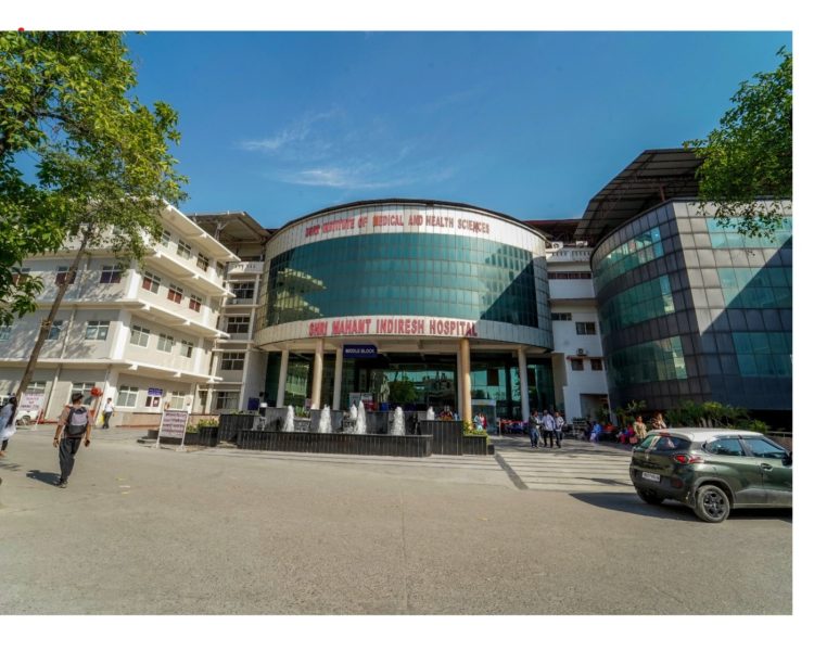 श्री महंत इन्दिरेश अस्पताल ने रायपुर गोलीकांड के गम्भीर घायलों को दिया नया जीवन