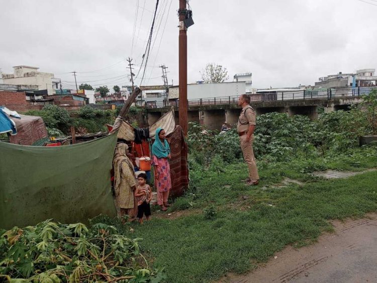 भारी बारिश का अलर्ट : नदियों के किनारे बसी आबादी को पुलिस ने किया अलर्ट