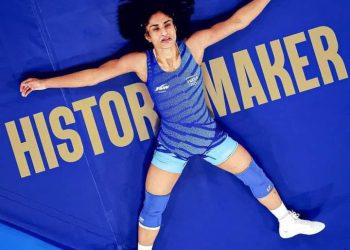 पेरिस से जो ख़बर आ रहीं हैं,माफ़ी चाहते हैं उसकी हेडलाइन लिए हमारे पास कोई शब्द नहीं हैं