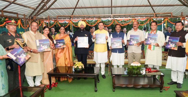 राजभवन में स्वतंत्रता दिवस के अवसर पर आयोजित हुआ स्वल्पाहार कार्यक्रम