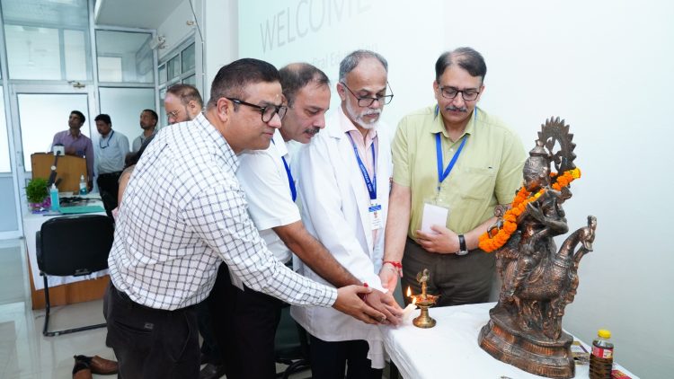 गुड न्यूज : एसजीआरआर मेडिकल काॅलेज में चिकित्सा शिक्षा में बुनियादी पाठयक्रम पर विशेषज्ञों ने सांझा की जानकारियां