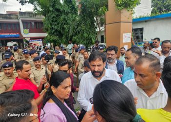 बड़ी खबर : रीजनल पार्टी ने की शराब तस्कर की संपत्ति ध्वस्त करने की मांग। पत्रकार पर क्रॉस एफआइआर को बताया दुर्भाग्यपूर्ण।