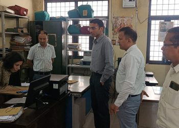 बड़ी खबर : डीएम सविन बंसल ने किया जिला समाज कल्याण अधिकारी कार्यालय का निरीक्षण, दिए ये निर्देश