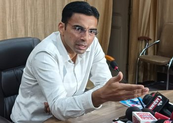 बड़ी खबर : जिलाधिकारी सविन बंसल ने वर्षों पुरानी चली आ रही कार्य प्रणाली को एक झटके में बदला