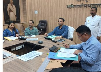 निर्माण कार्यों को निर्धारित समयावधि में करना होगा पूर्ण, अनिश्चित काल के लिए नही कर सकते आवागमन बाधित, आमजन को परेशान -डीएम