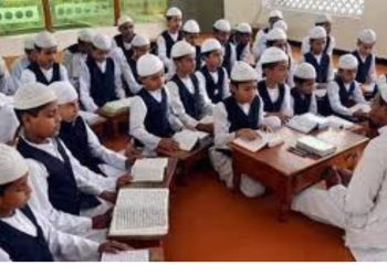 बड़ी खबर : अवैध मदरसे के खिलाफ हुई कार्रवाई,मदरसा बोर्ड ने शुरू की हेल्पलाइन