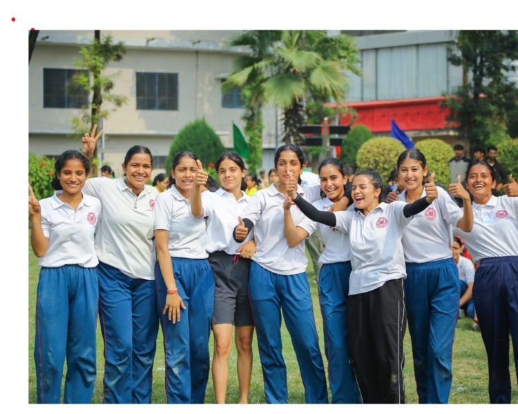 एसजीआरआरयू खेलोत्सव : आयुष और योग्यता ने सबसे लंबी छलांग लगाकर जीता फाइनल