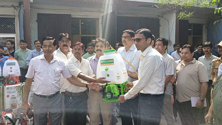 काम मे लापरवाही बरतने पर होगी कार्यवाही, फार्मेट पर संकलित होगी रिपोर्ट-सविन बंसल