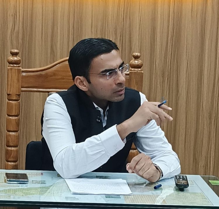 उत्कर्ष प्रोजेक्ट की रखी गई दिसंबर माह की डेडलाइन: डीएम
