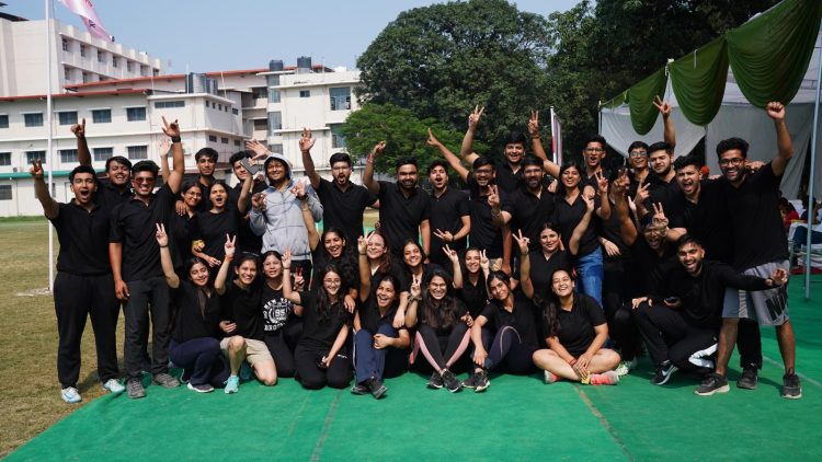 एसजीआरआर आईएमएण्डएचएस में एथलीटिका-2024 का रंगारंग आगाज़: 100 मीटर दौड में आयुष और प्रणवी अव्वल