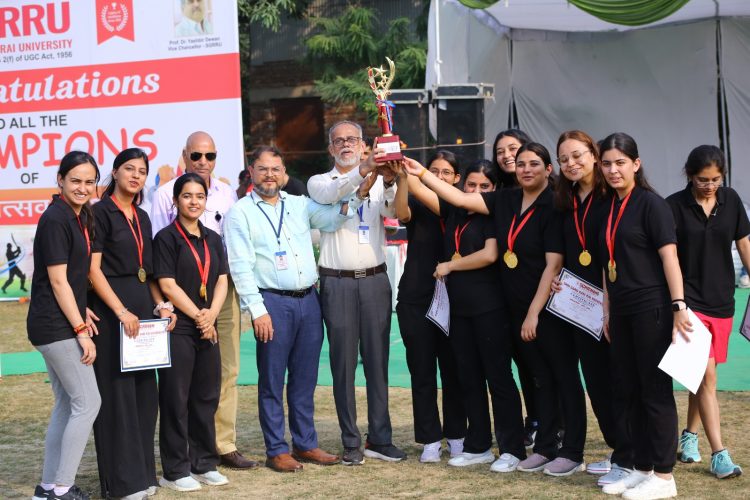 एसजीआरआर में एथलीटिका -2024 का शानदार समापन :विजेताओं को ट्राॅफी एवम् पुरस्कार देकर सम्मानित