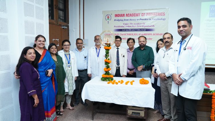 गुड न्यूज: श्री महंत इन्दिरेश अस्पताल में वैक्सीनोलाॅजी पर कार्यशाला आयोजित