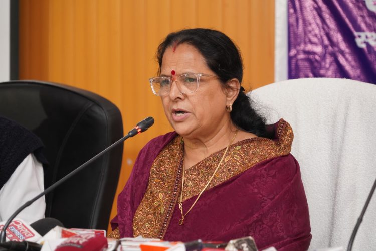 महिला अधिकारों व सुरक्षा के विभिन्न मुद्दों पर आयोग दृढ़ता से कर रहा कार्य, आयोग का उद्देश्य राज्य की महिलाए हर प्रकार से हो सशक्त : कुसुम कण्डवाल