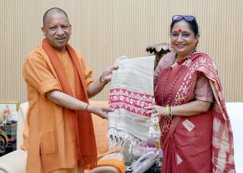 ऋतु खण्डूडी भूषण ने मुख्यमंत्री योगी आदित्यनाथ से लखनऊ में की भेंट, उत्तराखंड के लोकपर्व इगास बग्वाल की दी शुभकामनाएं