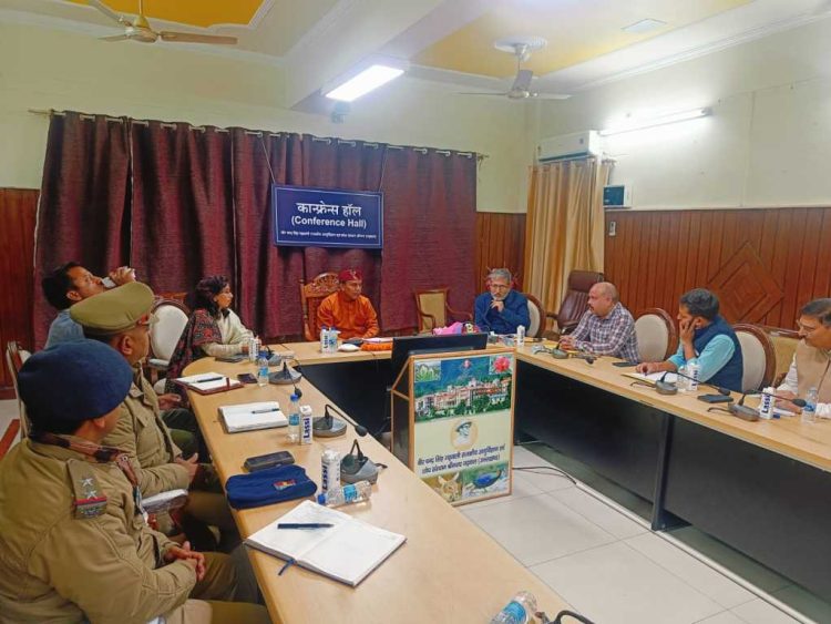 माननीय चिकित्सा शिक्षा एवं चिकित्सा स्वास्थ्य मंत्री डॉ. धन सिंह रावत जी ने ली देर सांय बैठक, दिये महत्वपूर्ण निर्देश