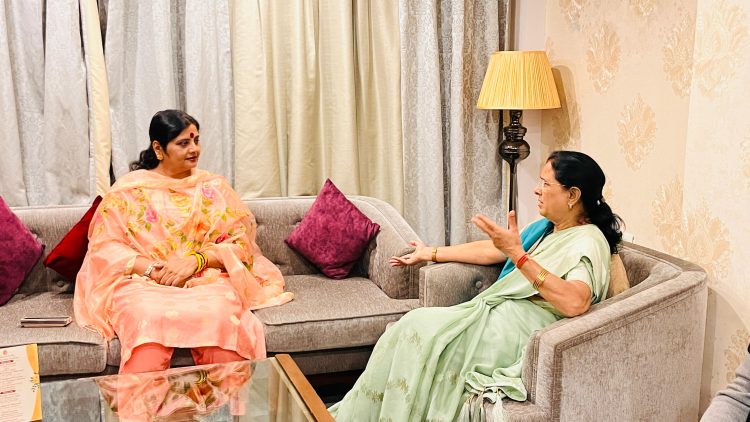 उत्तराखंड राज्य महिला आयोग की अध्यक्ष कुसुम कण्डवाल ने उत्तर प्रदेश महिला आयोग की अध्यक्ष बबीता सिंह से की शिष्टाचार भेंट