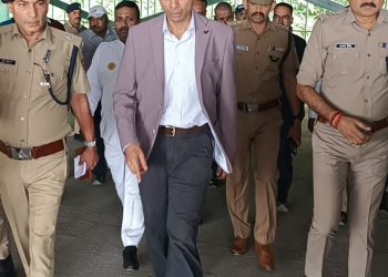 जनमानस की सुरक्षा/सुविधा सर्वोपरि, जनहित के कार्यों में लापरवाही नही होगी क्षम्यः डीएम