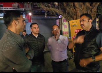 बड़ी खबर : जिलाधिकारी सविन बंसल स्वयं कर रहे थे रेकी, रात्रि 1:40 बजे तक बीयरबार पब छापेमारी करती रही टीमें