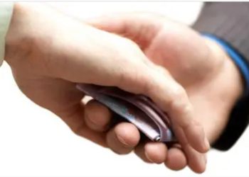 विजिलेंस ने हरिद्वार में चकबंदी लेखपाल को ढाई हजार रुपए की रिश्वत लेते किया गिरफ्तार