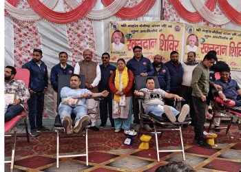 Gud news: श्रीमहंत इन्दिरेश अस्पतालः स्वैच्छिक रक्तदान शिविर में 54 युनिट रक्तदान