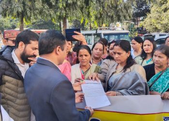 बिग ब्रेकिंग : नगर निगम में रीजनल पार्टी का बड़ा प्रदर्शनन नगर आयुक्त को दिया ज्ञापन ।आयुक्त ने दिया जांच करने का आश्वासन