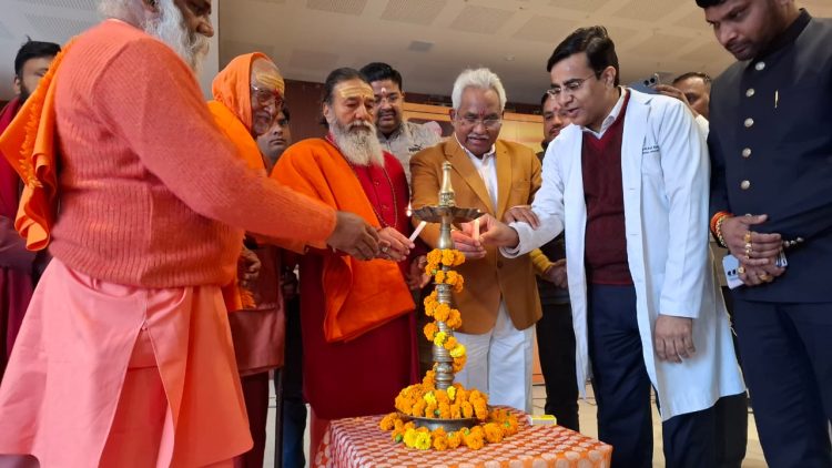 गुड न्यूज : श्री महंत इन्दिरेश अस्पताल के कैंसर जागरूकता शिविर का हरिद्वारवासियों ने उठाया लाभ