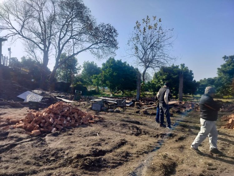 बिग ब्रेकिंग : एसजीआरआर इंण्टर काॅलेज भोगपुर की जमीन को कब्जाने की फिराक में पूर्व डीजीपी और भू माफिया