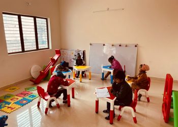 गुड न्यूज: भिक्षावृत्ति के अंधकार से शिक्षा की रोशनी की ओर: जिलाधिकारी का अभिनव प्रयास