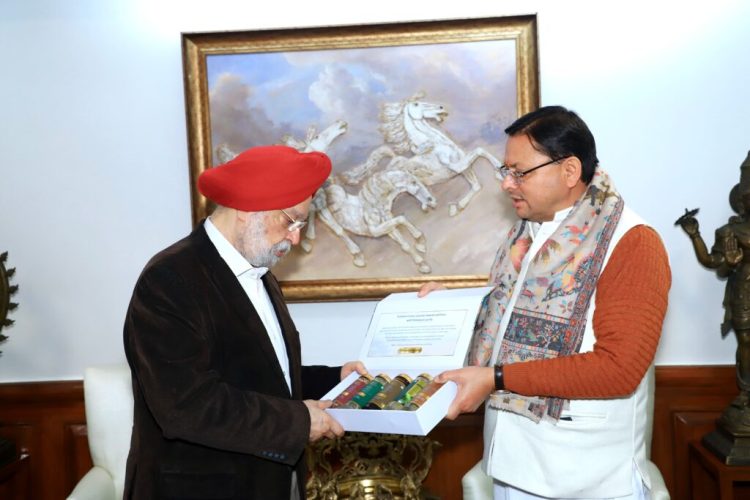 सीएम धामी ने केंद्रीय पेट्रोलियम और प्राकृतिक गैस मंत्री से की शिष्टाचार भेंट