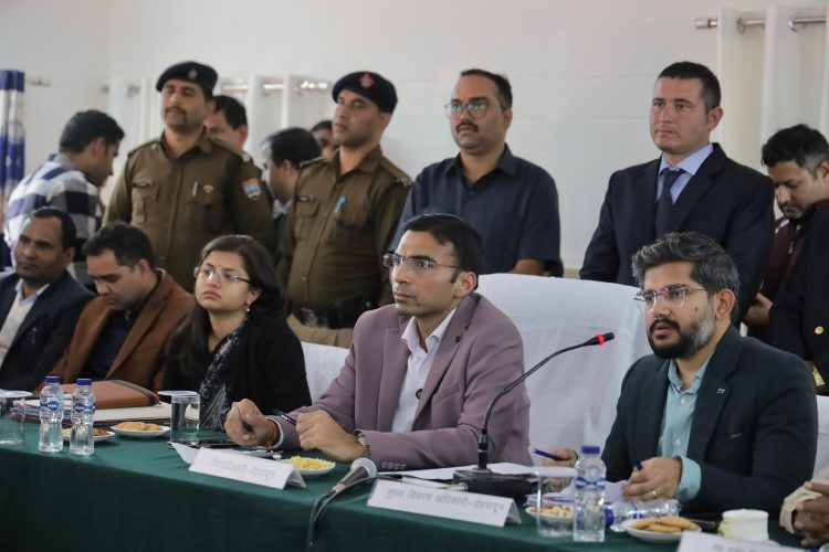 गुड न्यूज: सामुदायिक स्वास्थ्य केंद्र सहिया में डीएम ने दी अल्ट्रासाउंड मशीन, हफ्ते में दो बार बैठेंगे रेडियोलॉजिस्ट